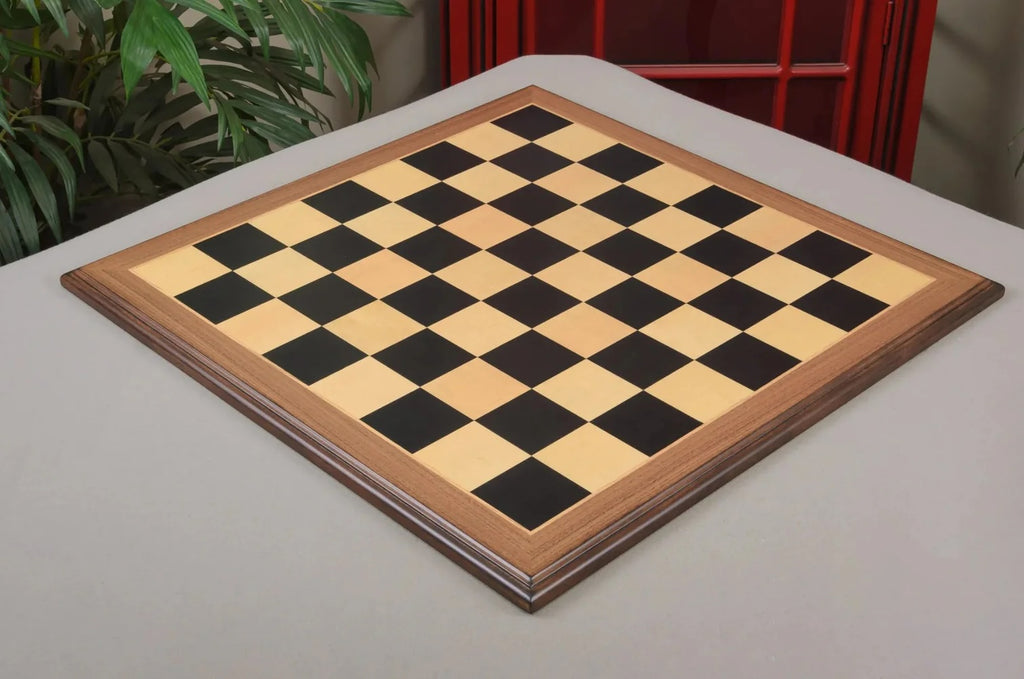 The Austrian Coffeehouse Luxury Chess Set