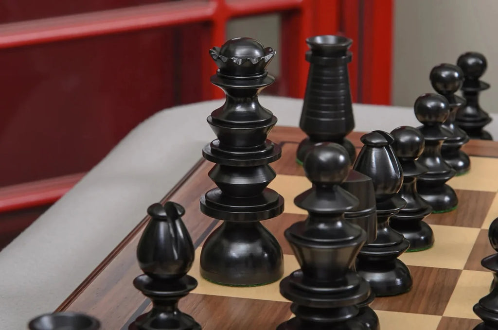The Georgian Classic Chess Set